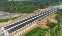 Ilustrasi pembangunan jalan tol.